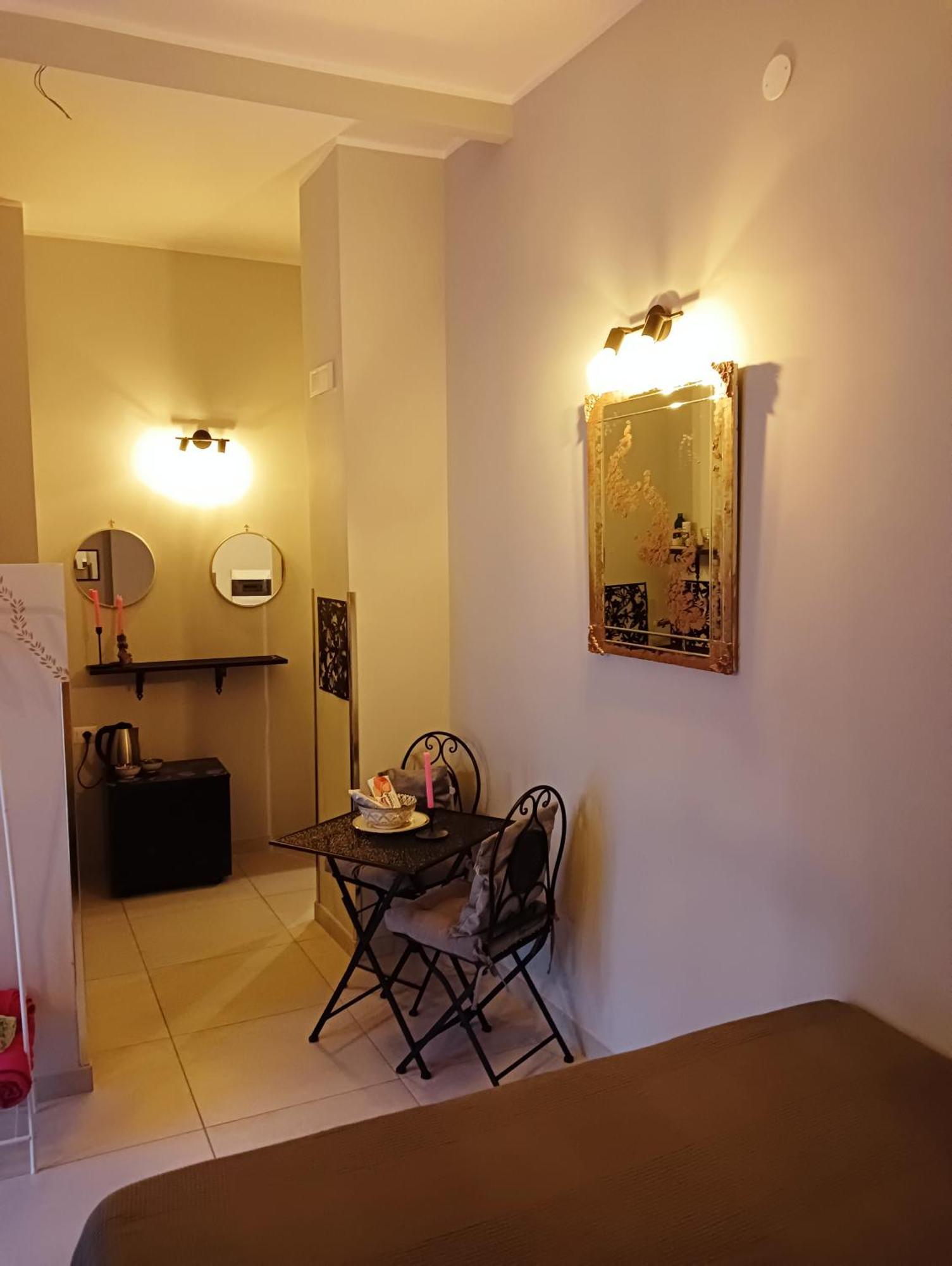Bella 'Mbriana Apartment Наполи Стая снимка