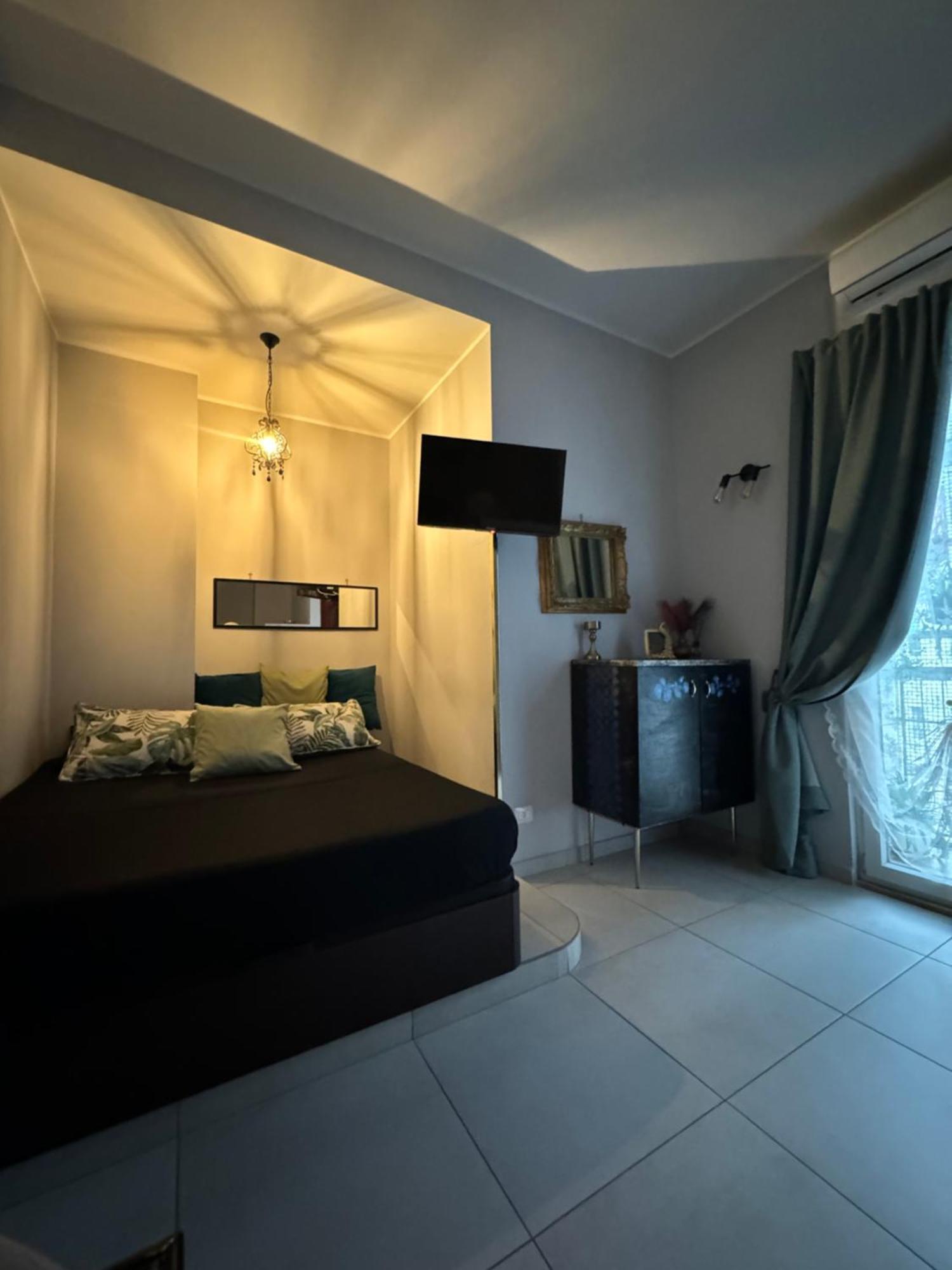 Bella 'Mbriana Apartment Наполи Екстериор снимка