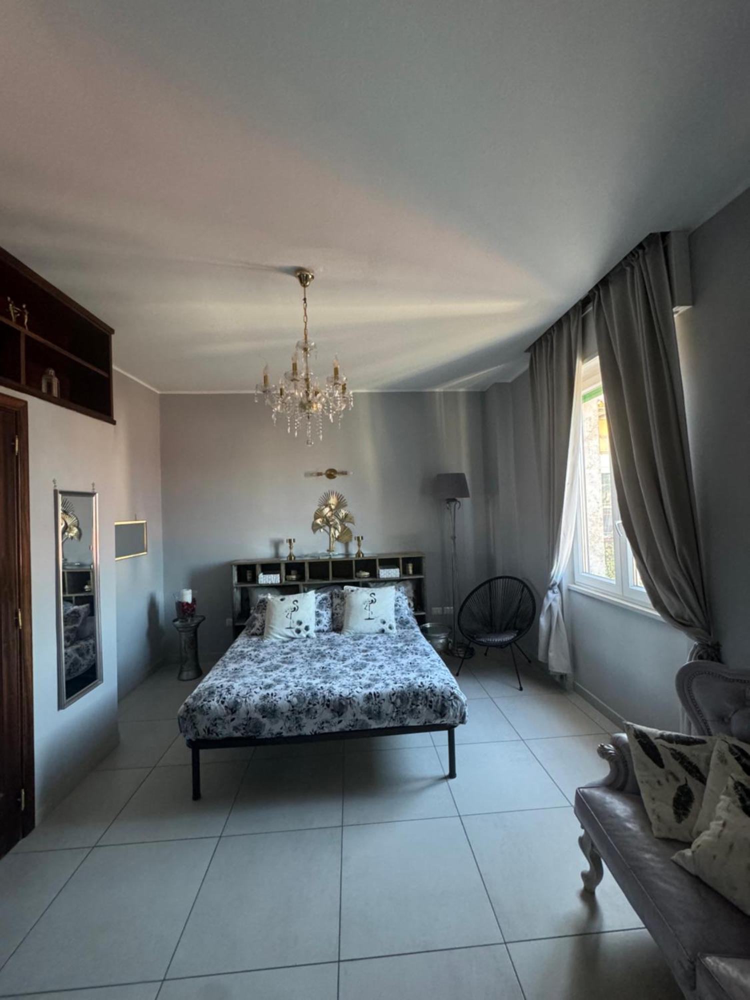 Bella 'Mbriana Apartment Наполи Екстериор снимка