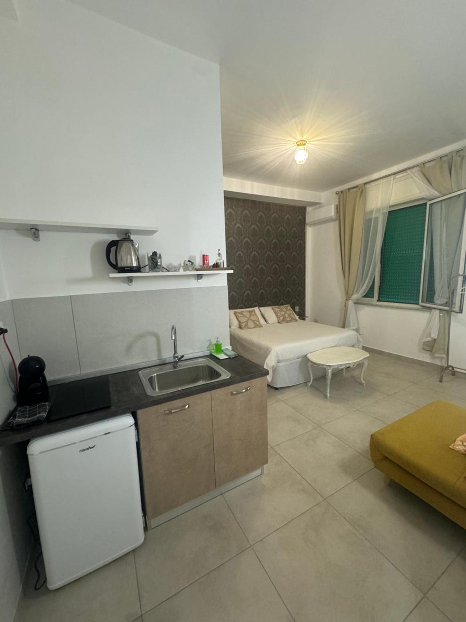 Bella 'Mbriana Apartment Наполи Екстериор снимка